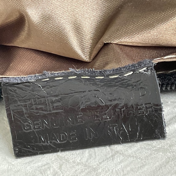 The Trend Quilted Black Purse Patent Leather ๐ฎ๐น 3-Section Crossbody Shoulder - Picture 16 of 16